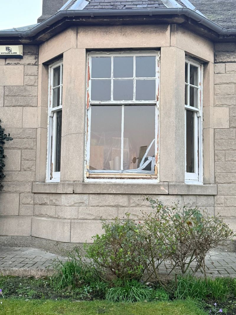 Detail of original single glazing and meeting rail on the Portobello bay window.
